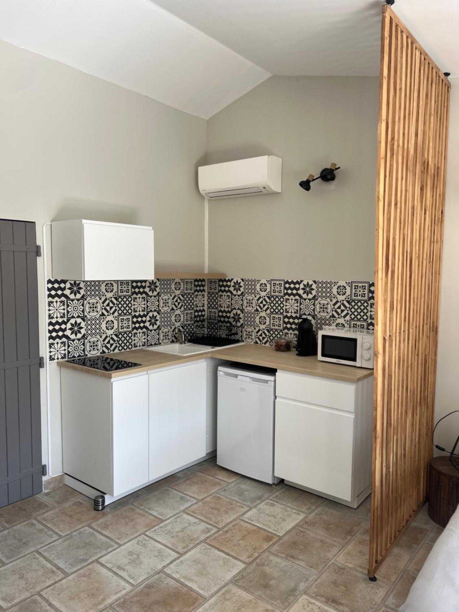 Gite La Maison Dans L'Olivette 오레종 외부 사진